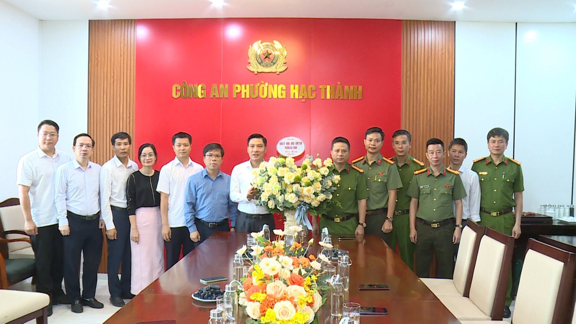 Anh-tin-bai
